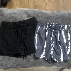 Old Navy Women's High Waist Shorts - Black & Navy White Tie-Dye